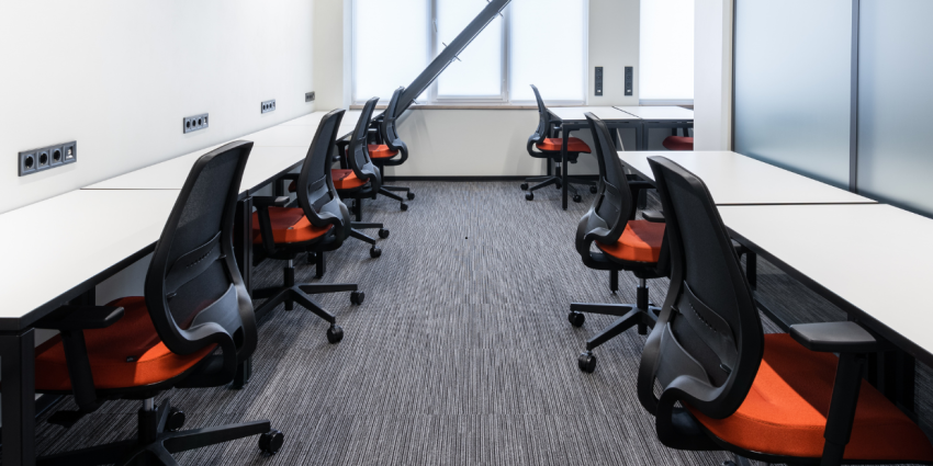 deep cleaning for commercial spaces