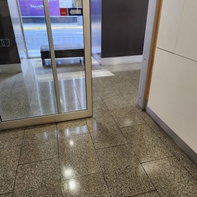 retail cleaning services 2