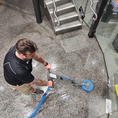 retail cleaning services 7